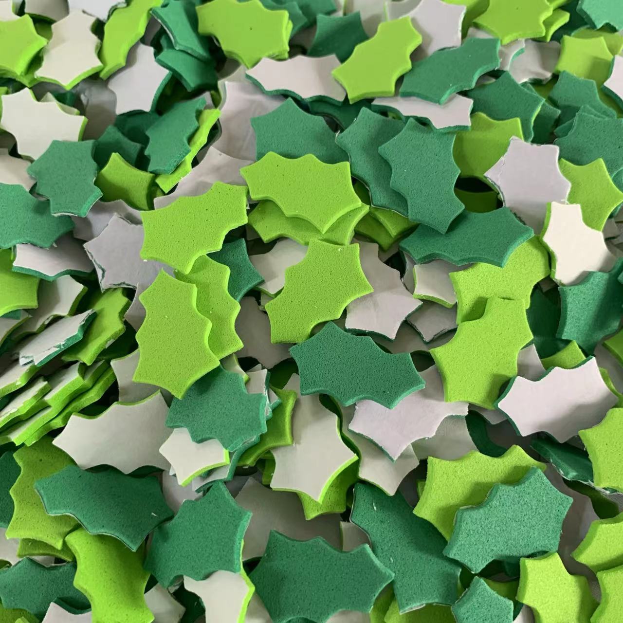 100PCS Christmas wreath leaes  - Art Craft Winter review and price